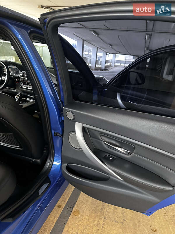 Седан BMW 3 Series 2013 в Києві