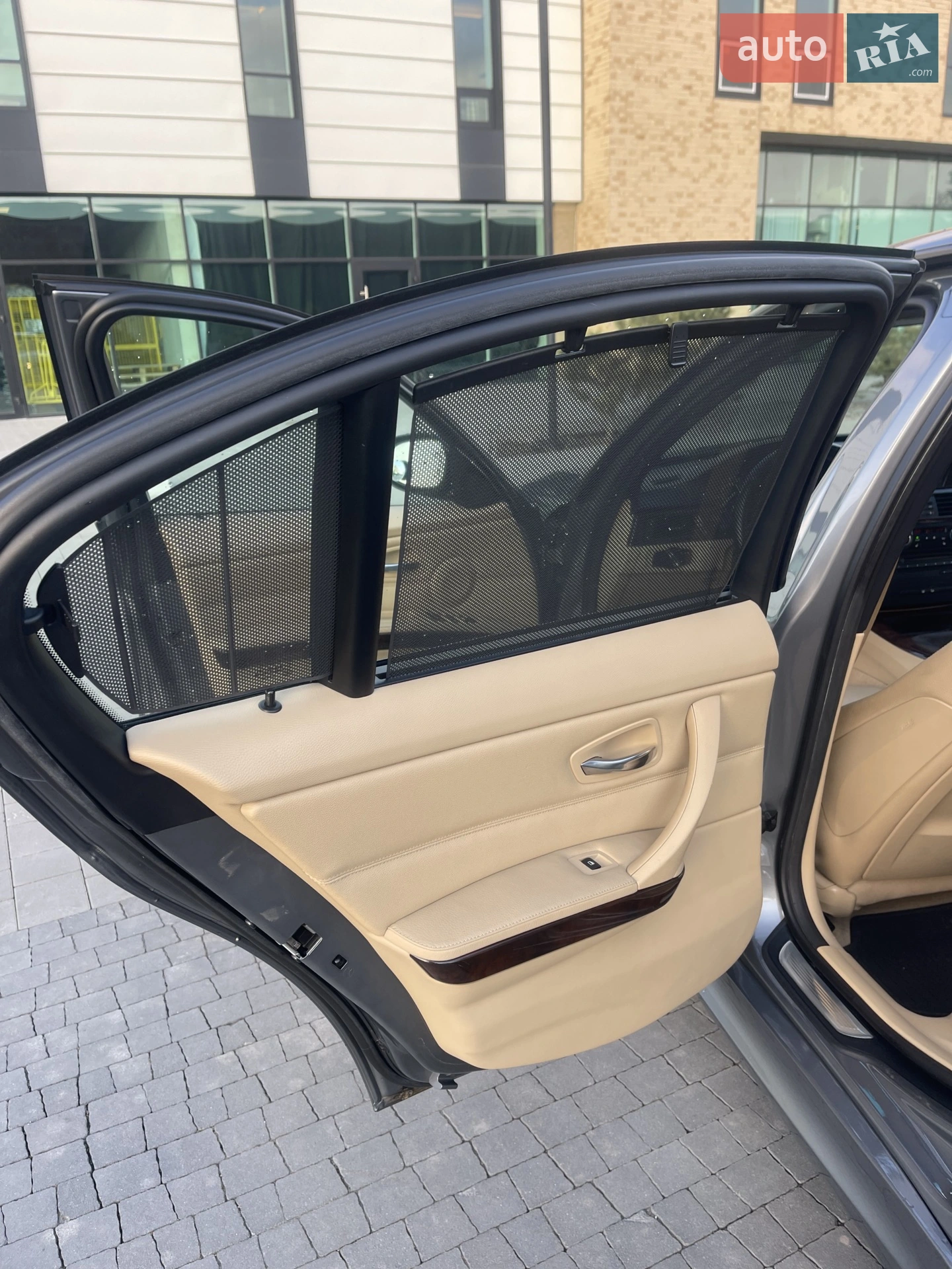2010 BMW 3er - мініатюра 11