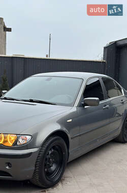 Седан BMW 3 Series 2004 в Бучаче