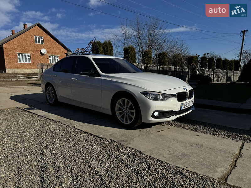 Седан BMW 3 Series 2017 в Черновцах