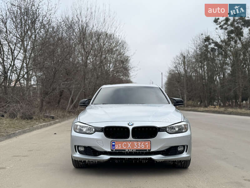 Седан BMW 3 Series 2012 в Львові