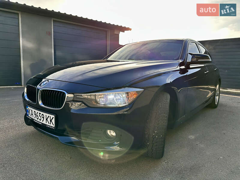 Седан BMW 3 Series 2013 в Чернигове