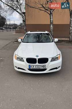 Седан BMW 3 Series 2010 в Києві