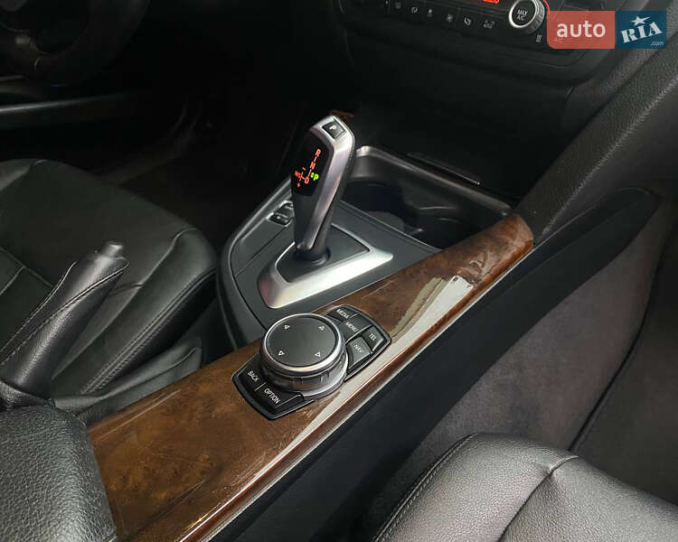 Седан BMW 3 Series 2015 в Одессе