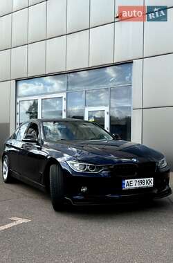 Седан BMW 3 Series 2015 в 