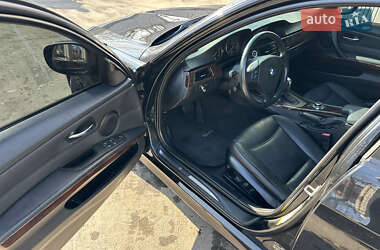 Седан BMW 3 Series 2011 в 