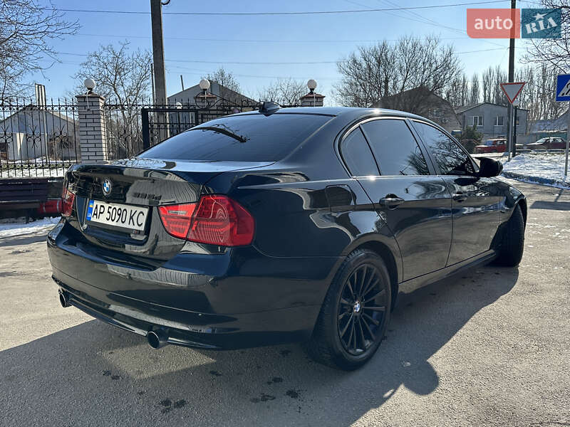 Седан BMW 3 Series 2011 в Запоріжжі