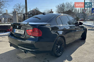 Седан BMW 3 Series 2011 в 