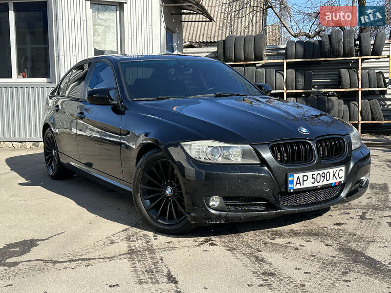 Седан BMW 3 Series 2011 в Запоріжжі