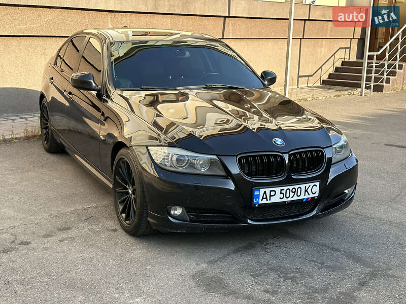 Седан BMW 3 Series 2011 в Запоріжжі