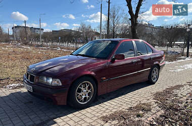 Седан BMW 3 Series 1994 в Кременці