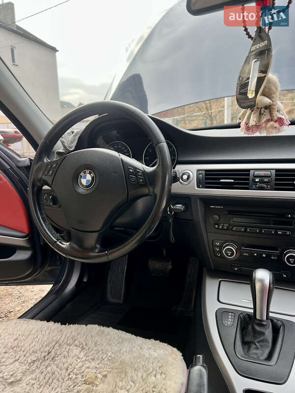 Седан BMW 3 Series 2007 в Золочеві