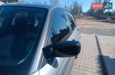 Седан BMW 3 Series 2004 в Ямполі