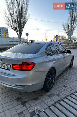 Седан BMW 3 Series 2013 в Дніпрі