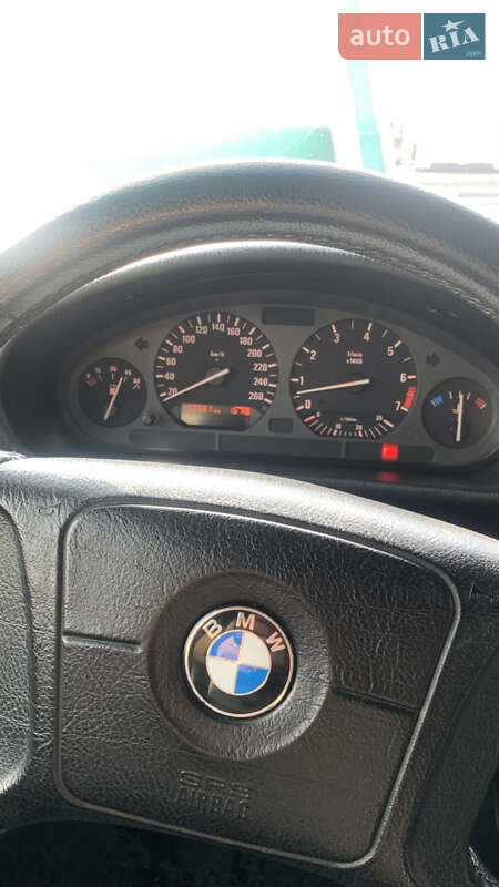 Седан BMW 3 Series 1994 в Павлограде