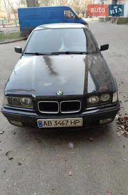 Седан BMW 3 Series 1997 в Києві