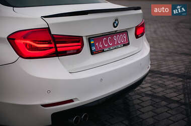 Седан BMW 3 Series 2016 в Львові