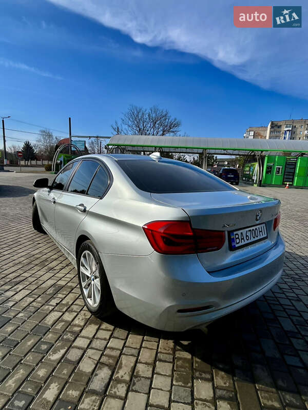 Седан BMW 3 Series 2016 в Кропивницком