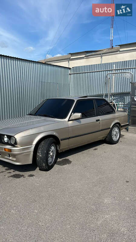 Купе BMW 3 Series 1984 в Віньківцях