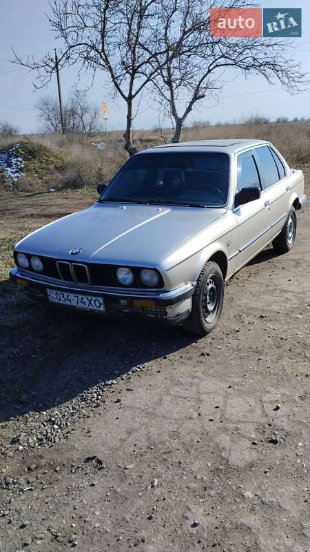 Седан BMW 3 Series 1986 в Миколаєві
