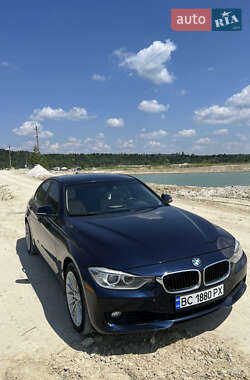 Седан BMW 3 Series 2013 в Львові