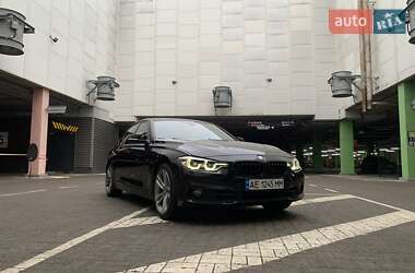 Седан BMW 3 Series 2017 в Киеве
