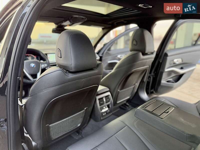 Седан BMW 3 Series 2019 в Днепре