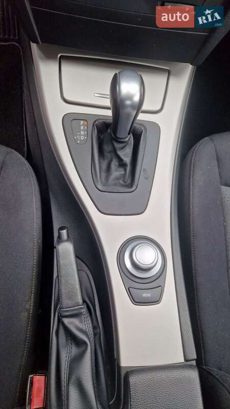 Седан BMW 3 Series 2007 в Миколаєві