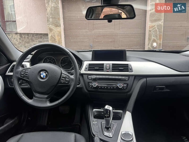 Седан BMW 3 Series 2015 в Харкові