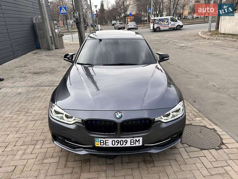 Седан BMW 3 Series 2016 в 