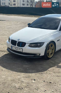 Купе BMW 3 Series 2011 в 
