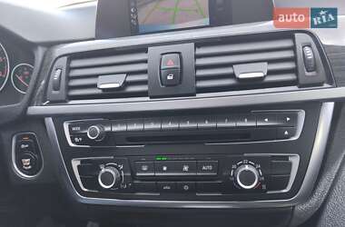 Седан BMW 3 Series 2012 в 