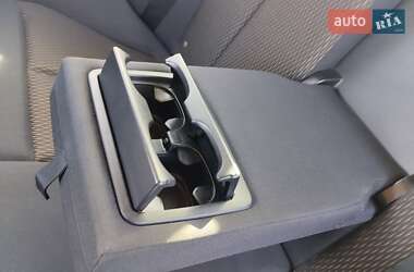 Седан BMW 3 Series 2012 в 
