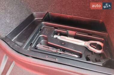 Седан BMW 3 Series 2012 в 