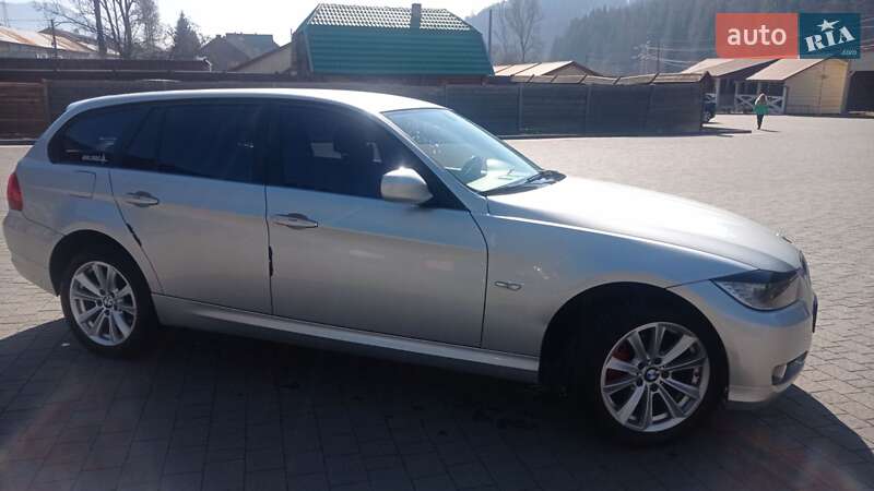Универсал BMW 3 Series 2011 в Межгорье