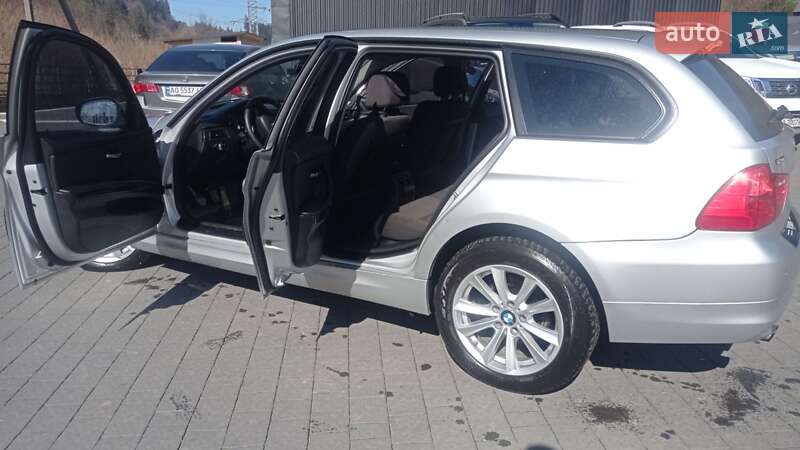 Универсал BMW 3 Series 2011 в Межгорье