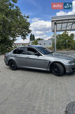 Седан BMW 3 Series 2010 в Одессе