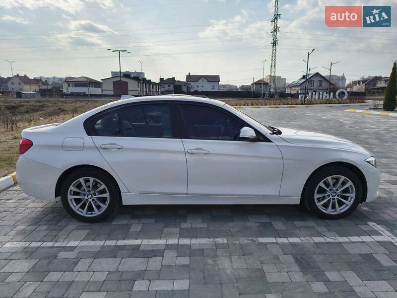 Седан BMW 3 Series 2016 в Ирпене