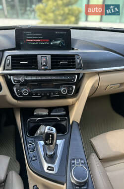 Седан BMW 3 Series 2017 в 