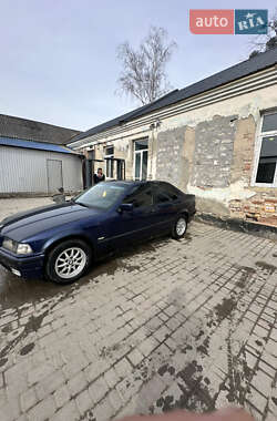 Седан BMW 3 Series 1996 в Ізяславі