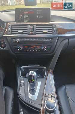 Седан BMW 3 Series 2014 в Калуше