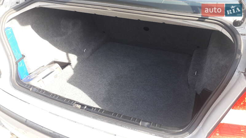 Седан BMW 3 Series 2002 в Ивано-Франковске