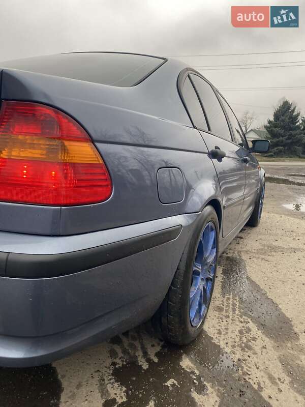 Седан BMW 3 Series 2003 в Полтаві