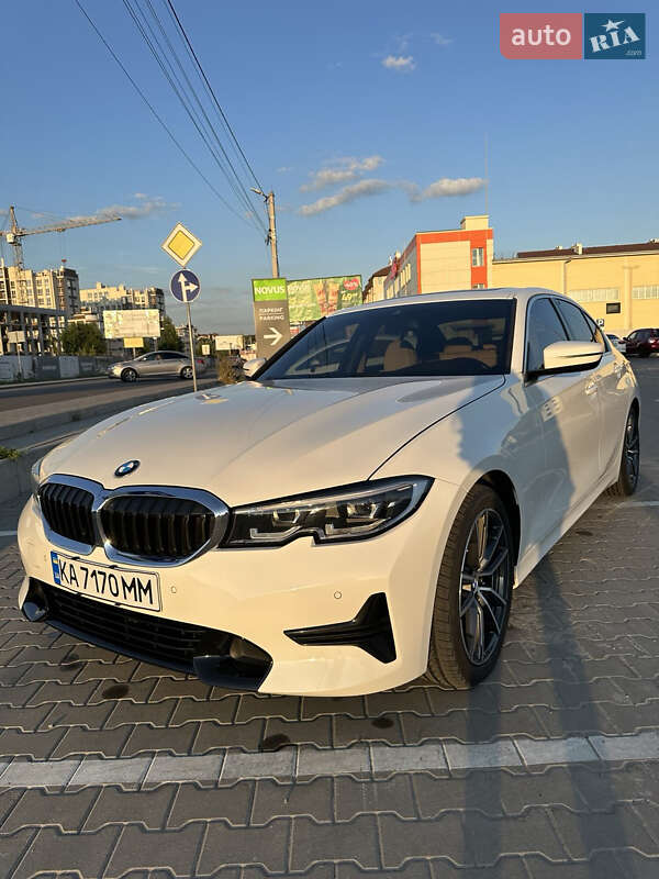 Седан BMW 3 Series 2019 в Киеве