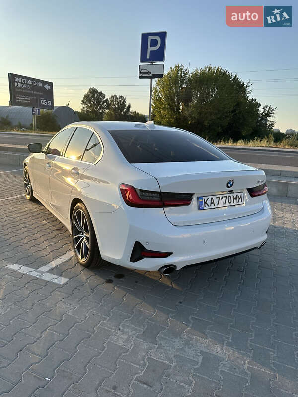 Седан BMW 3 Series 2019 в Киеве