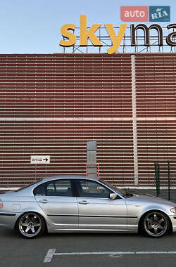 Седан BMW 3 Series 2004 в 