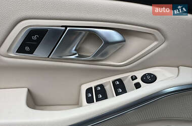 Седан BMW 3 Series 2022 в Киеве