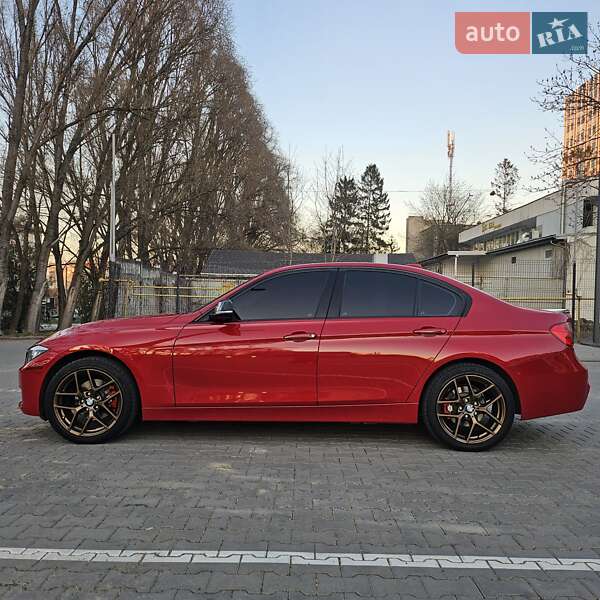 Седан BMW 3 Series 2014 в Чернівцях