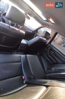 Седан BMW 3 Series 2011 в 