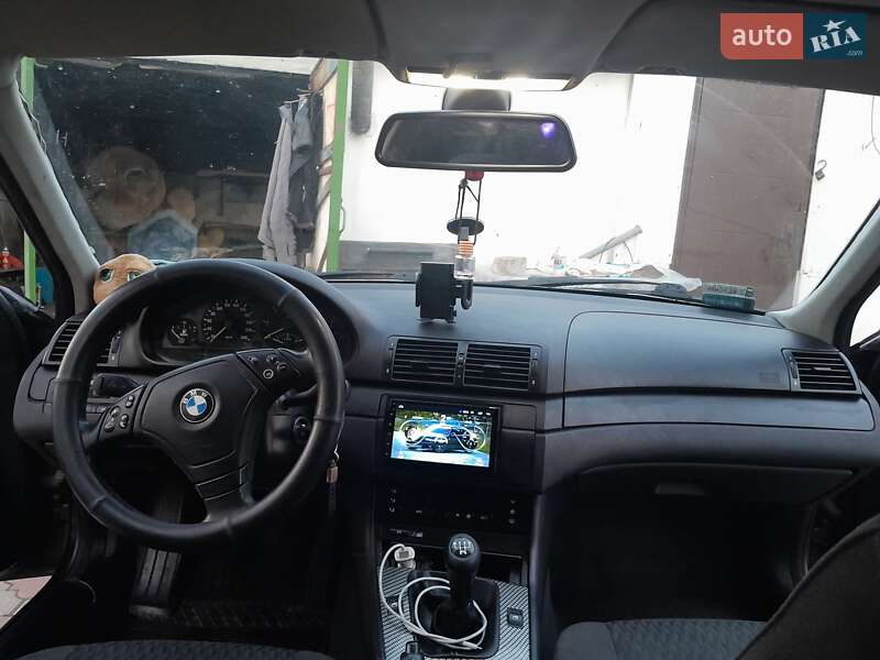 Седан BMW 3 Series 2000 в Коростене